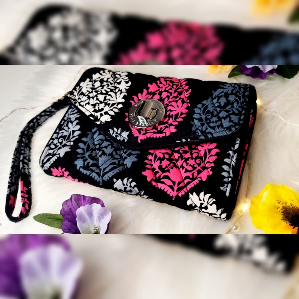 Vera Bradley wristlet wallet